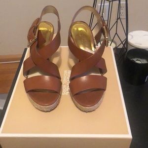 Michael Korea’s brown leather wedge